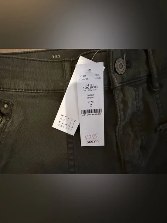 White House Black Market Casual High-Rise Olive Green Women’s Size 2 4”Shorts - Picture 4 of 5